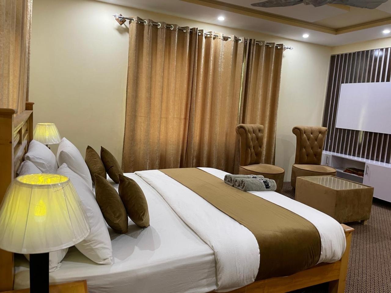 Skardu Saraye Hotel & Resort Exterior foto